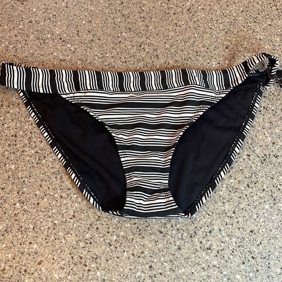 A.N.A. Black & White Stripe 2-Piece Bikini *NEW* - Picture 2 of 9